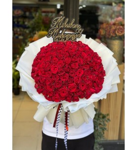 150 Kırmızı Güllü Buket